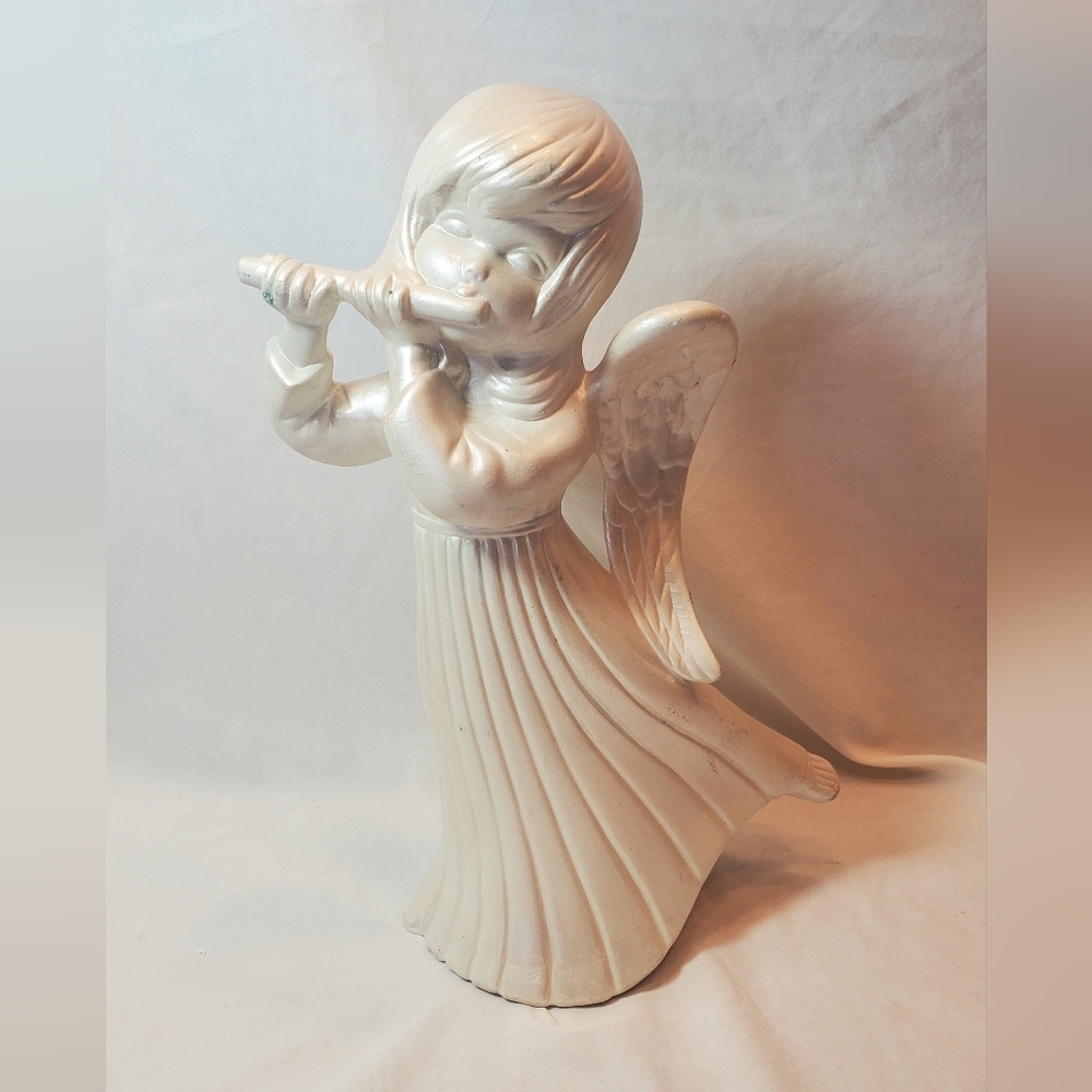 Ceramic Christmas Angel With Flute Figurine Vtg 1978 Cream/Off White Cherub